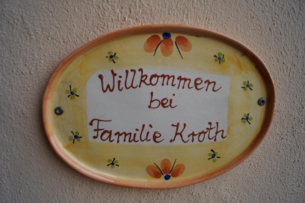 Weingut Eduard Kroth Briedel Dış mekan fotoğraf