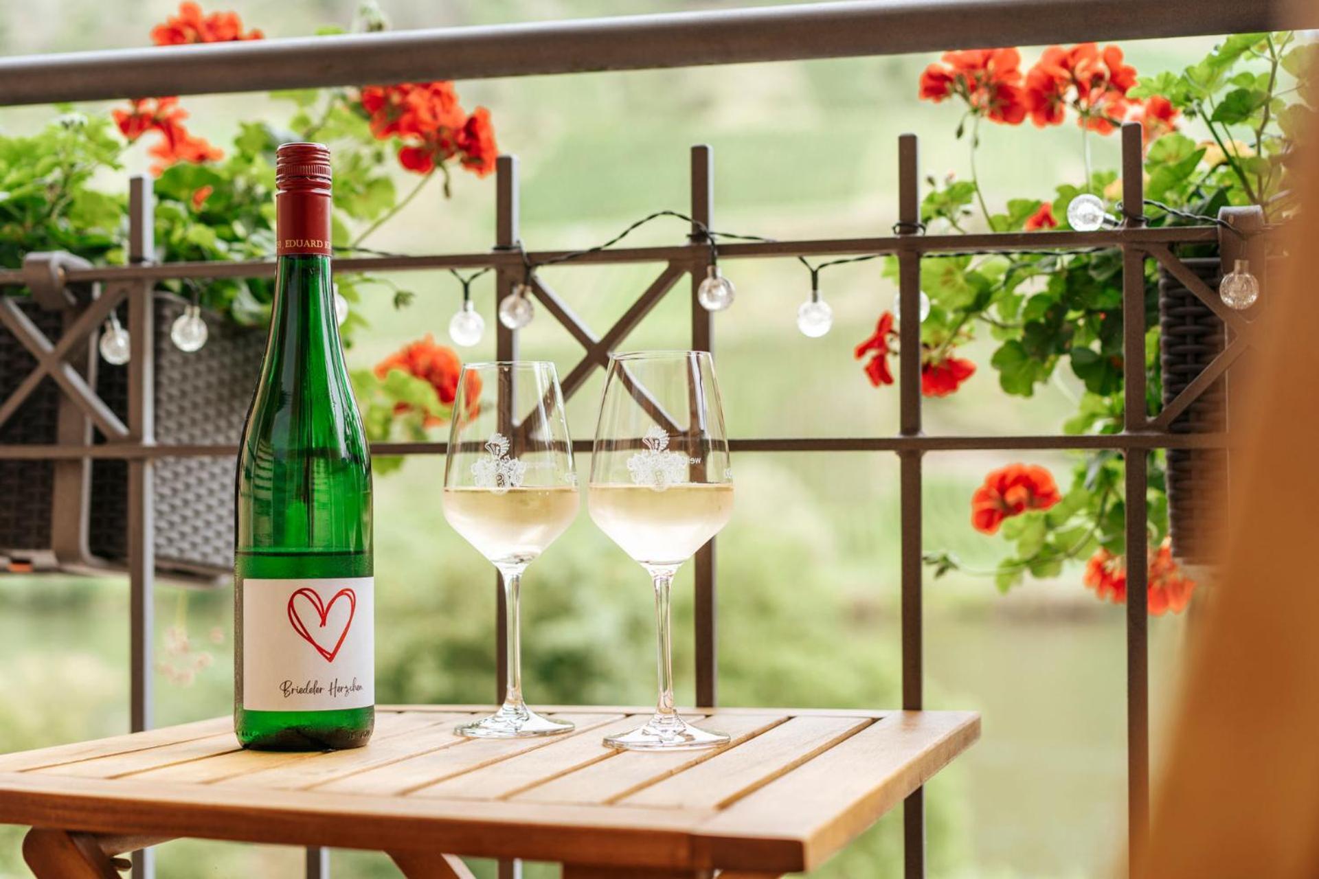 Weingut Eduard Kroth Briedel Dış mekan fotoğraf